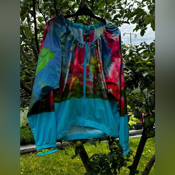 ADIDAS BY STELLA MCCARTNEY Adizero Printed Running Jacket - Sz M - Picture 12 of 15